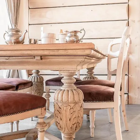 Luxury Gorsky Hanco & Janso